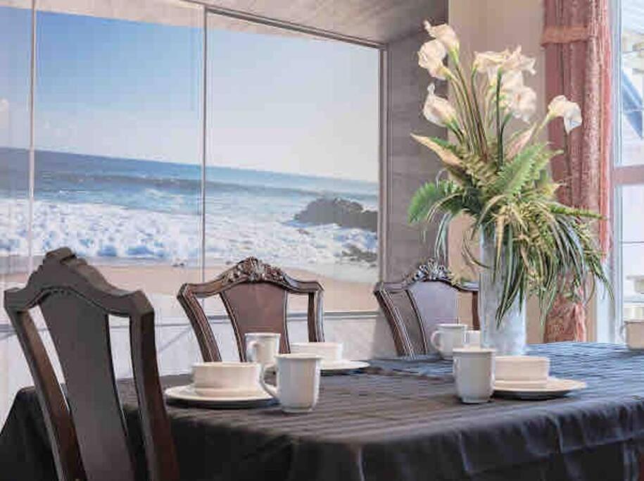 YYC 2500 Sq House In Springbank Hill Bl 261818 빌라 외부 사진